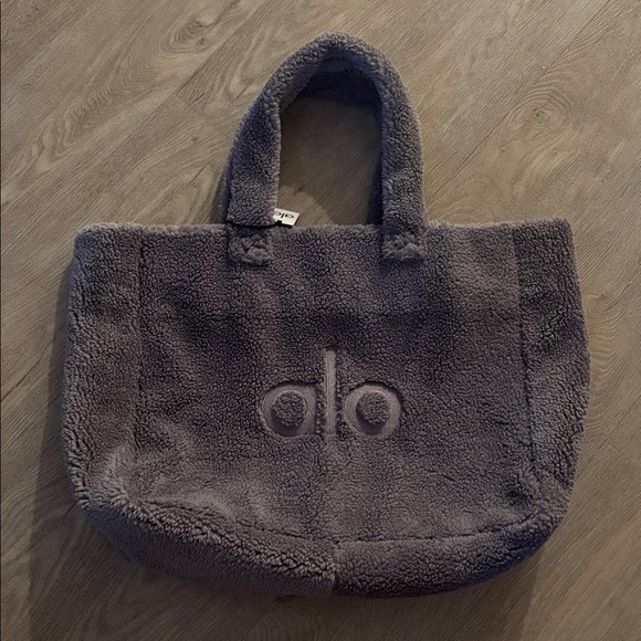 Alo Gray/purple Sherpa Tote Bag - Picture 1 of 2